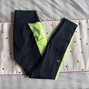 SOLD NEW Fabletics PowerHold Leggings